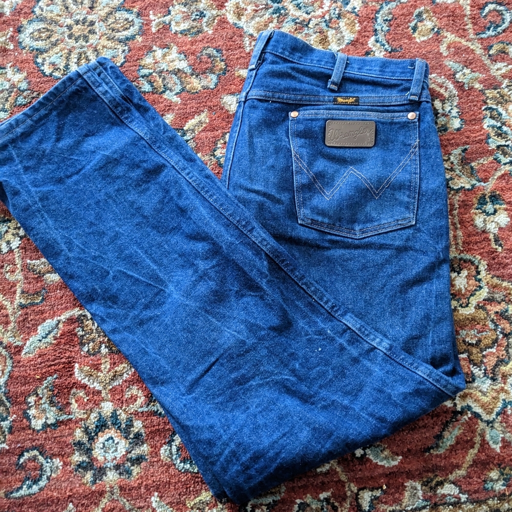 Men's Wrangler Blue Jeans 38 X 33